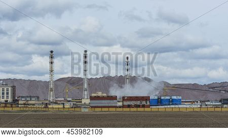 Koper For Raising Ore. Mine Buildings. Technology To Extract The Mineral From Underground. Mining. P