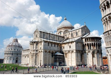 캄포 데이 마이아-필드의 기적