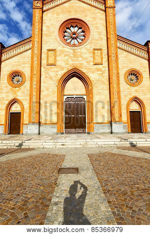 Church  In  The Villa Cortese  Old
