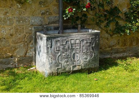 18th century water butt to collect drainage water