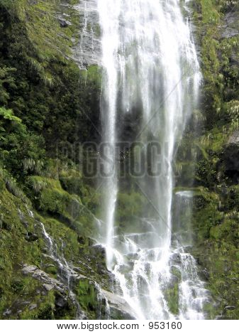 Wasserfall Ii