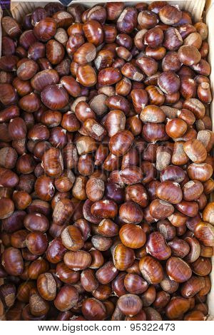 chestnuts, market in Forcalquier, Provence, France