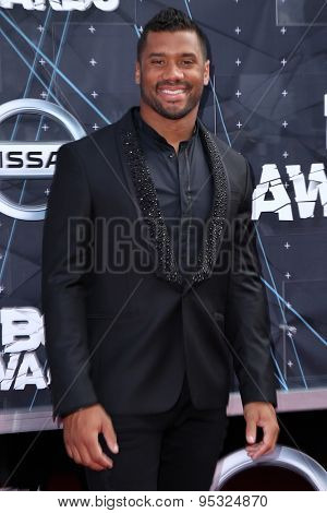 vLOS ANGELES - JUN 28:  Russell Wilson at the 2015 BET Awards - Arrivals at the Microsoft Theater on June 28, 2015 in Los Angeles, CA