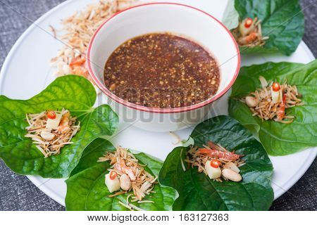 savoury leaf wrap Miang Kham herb dessert food