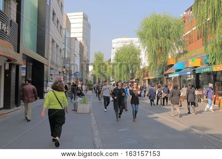 SEOUL SOUTH KOREA - OCTOBER 20, 2016: Unidentified people visit Insadong Ssamji shopping street.