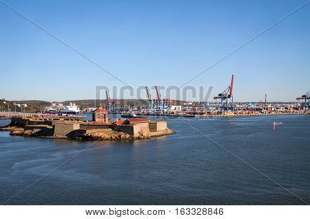 fortress Alvsborg or Elfsborg at the mouth of the Gota River in the archipelago and port of Gothenburg Sweden Scandinavia