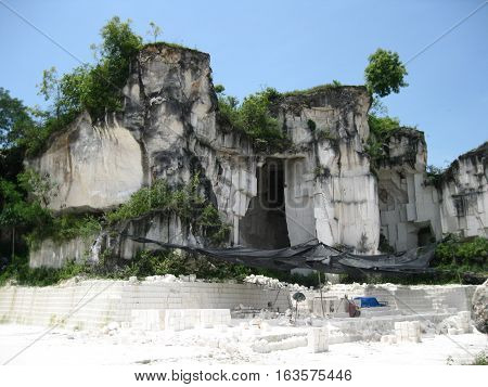 The exploitation of human beings turn stones into works of architecture