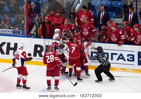 S. Romanov (64) And V. Gavrikov (4) Fight