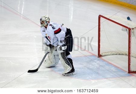 J. Pogge (49) On The Gate