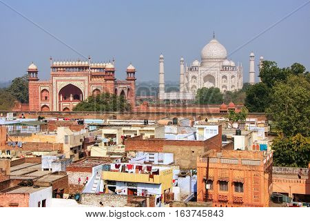 Rooftops Of Taj Ganj Neighborhood And Taj Mahal In Agra, India