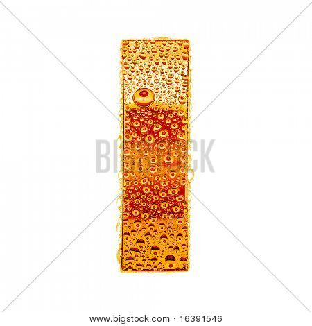 Symbole de l'alphabet or orange - lettre I. l'eau éclabousse et tombe sur métal brillant. Isolated on white