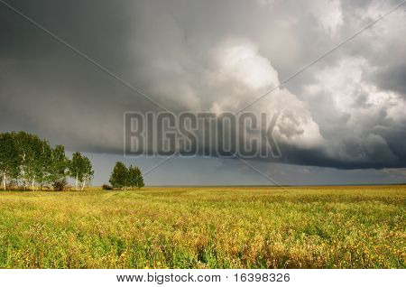 Landschaft mit Wolken