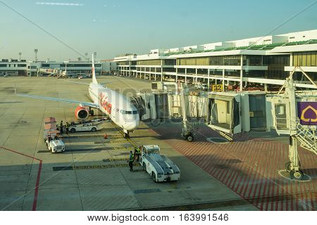 BANGKOK, THAILAND-DEC 29 2016. Thai Lion airline loading cargo on the plane at the gate in Don Mueang international airport (DMK)