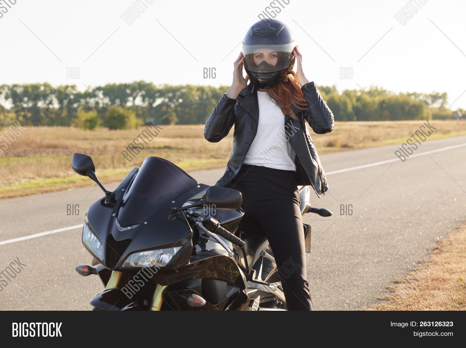 stylish motorbike helmets