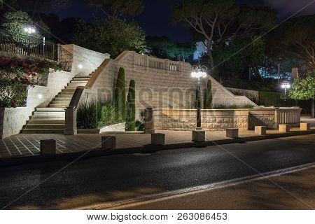 Haifa, Israel, 13 October, 2018 : Decoratively Decorated Wall Near The Gate Of The Upper Entrance To