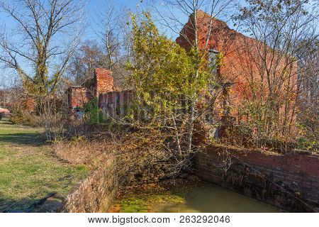 Abandoned Industrial Factory Buildings Of The Historic Smithville Village In Burlington County New J