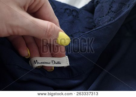 Kharkov, Ukraine- September 12, 2018: Tag Of Massimo Dutti On The Blue Clothes In A Female Hand. Det