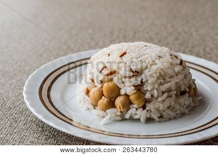 Turkish Rice With Chickpea Served With Salt And Pepper / Nohut Pilav.