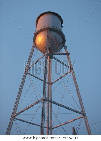 Torretta dell'acqua all'alba