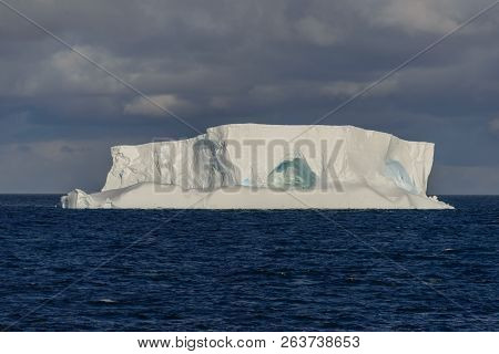 Antarctic Seascape Tabular  With Iceberg