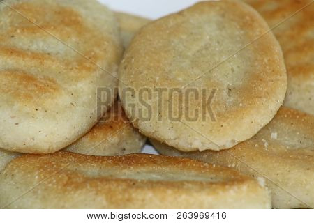 Cornmeal Bread Loafs - Mchadi From Georgian Cuisine