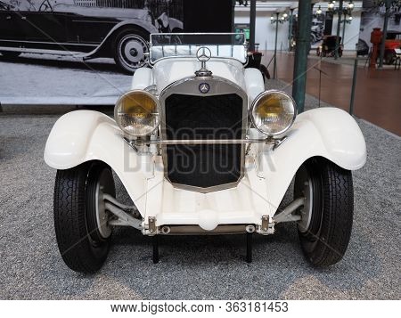 Mulhouse, France On August 2018: Front Mercedes-benz Biplace Sport Type 720 Ssk W06 From 1929, Produ