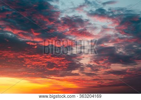 Purplish Red, Orange Gradient Sunset. Bright Clouds Wallpaper