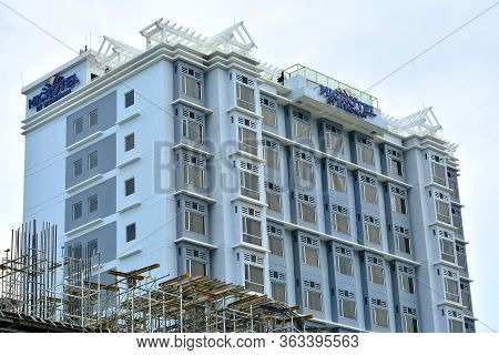 Pasay, Ph - July 15 - Microtel Inn And Suites By Wyndham Mall Of Asia Facade On July 15, 2018 In Pas