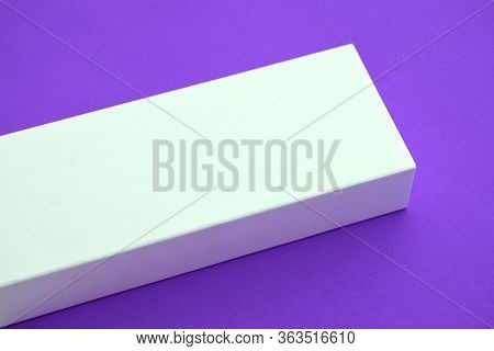 Simple White Plain White Box Logo Mock-up