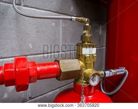Fm-200 Suppression Systems, Fm200 Gas Flooding System In Data Center Room