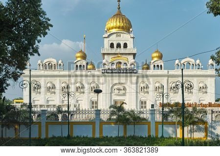 Sri Bangla Sahib Gurudwara, One Of The Most Important Sikh Temples In New Delhi, India