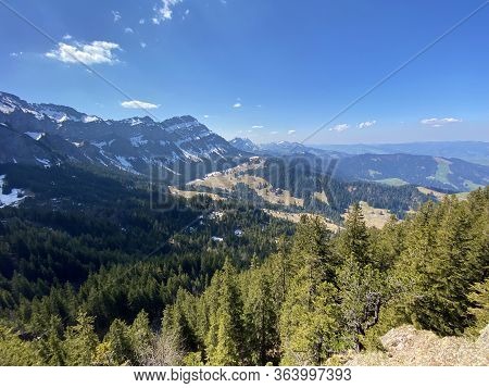 View Of The Alpine Peaks Hengst (hängst - Haengst Oder Hangst) And Stäfeliflue (staefeliflue Oder St