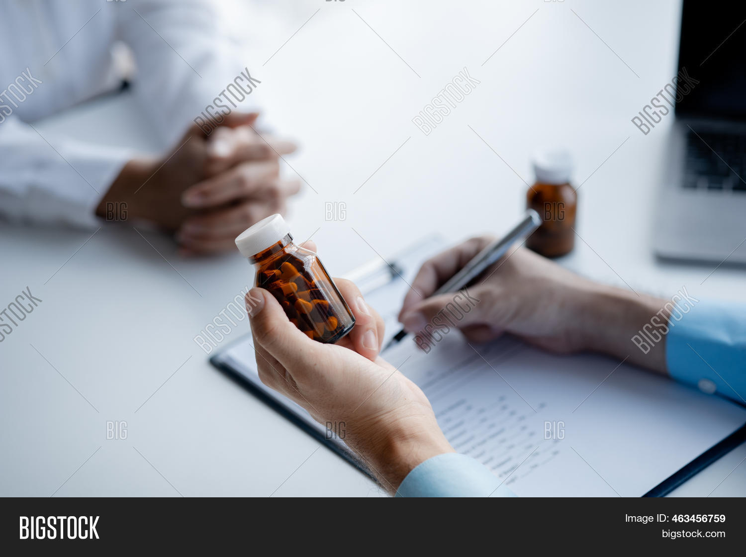 Doctor Recommending Image & Photo (Free Trial) | Bigstock