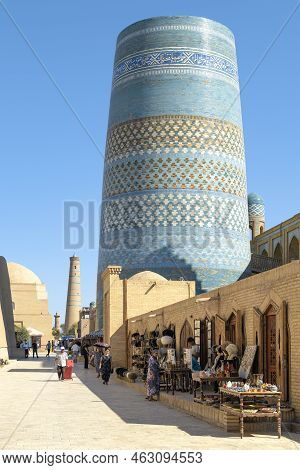 Khiva, Uzbekistan - September 05, 2022: Ancient Kalta-minor Minaret In The Old Town Of Ichan-kala
