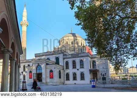 Istanbul, Tirkey - Seeptember 14, 2017: This Is The Pertevniyal Valide Sultan Mosque, Built In The 1