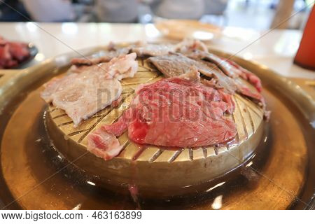 Grilled Pork , Grilled Pork And Grilled Beef In The Oven For Cook