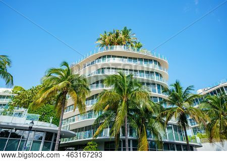 Miami Beach, Fl, Usa - October 6, 2022: Photo Of One Ocean Condominium Miami Beach