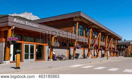 Banff, Alberta, Canada September 21, 2022 The Fenlands Banff Recreation Centre And Banff Hockey Acad