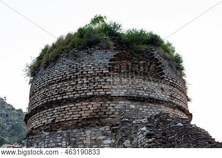 Amluk Dara Stupa Is A Part Of Gandhara Civilization At Amluk-dara. The Stupa Is Believed To Have Bee
