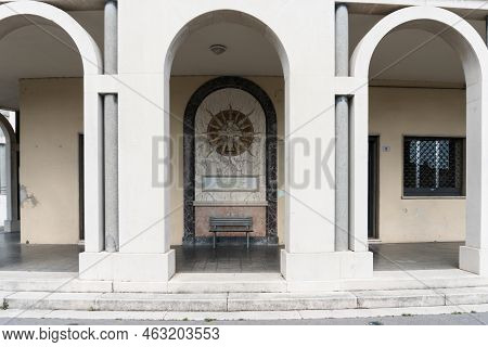 Tresigallo,italy-may 2, 2021:detail Of The Porch In Tresigallo During A Cloudy Day