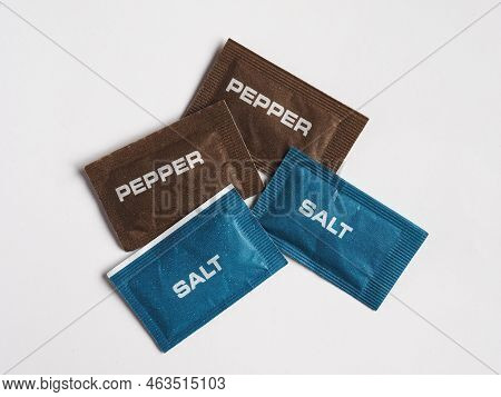 Single Dose Salt And Pepper Sachet