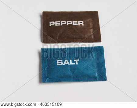 Single Dose Salt And Pepper Sachet