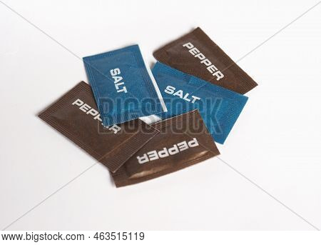 Single Dose Salt And Pepper Sachet