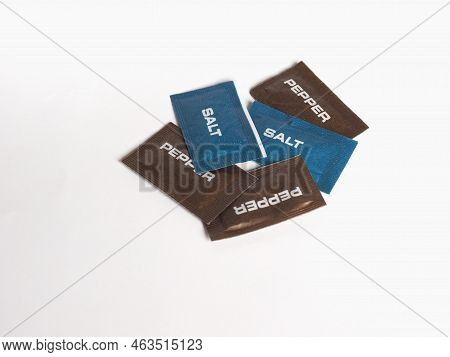 Single Dose Salt And Pepper Sachet