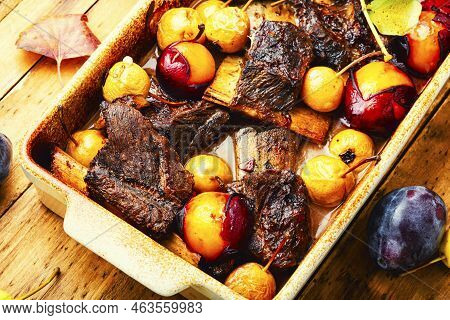 Baked Lamb Ribs With Fruit Sauce
