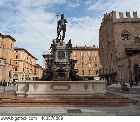 Neptune Fountain In Bologna