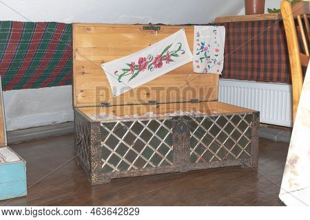 Orheiul Vechi, Moldova - June 14 An Open Chest Located In A Traditional Restaurant