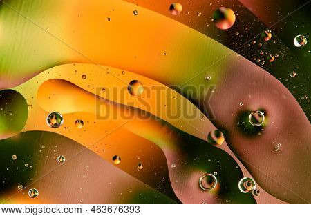 Oil Bubbles, Obstraction, Beauty In Ordinary,can Be Used For Background