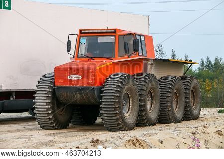 Novyy Urengoy, Russia - August 8, 2022: Floating Amphibious Vehicle With An Ultra-low Pressure Tyres