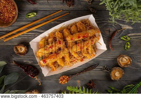 Shrimp Tempura With Sweet Chili Sauce Served With Noodles
